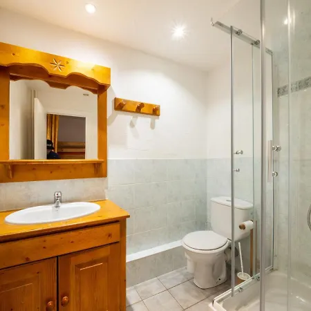 Spacieux Skis Aux Pieds Pour 10 Pers. Avec Balcon, Animaux Admis - Fr-1-502-488